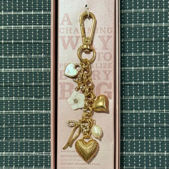 NEW | Luna Norte | MOP & Freshwater Pearl Spring Love Bag Charm/Key Chain - Picture 2 of 4